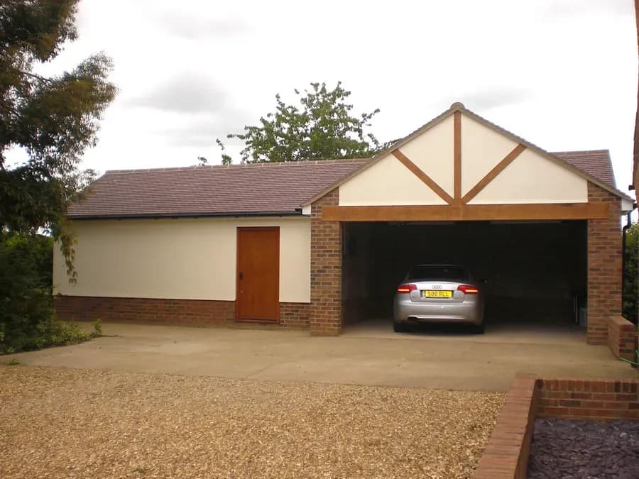 Experienced, specialised builders
